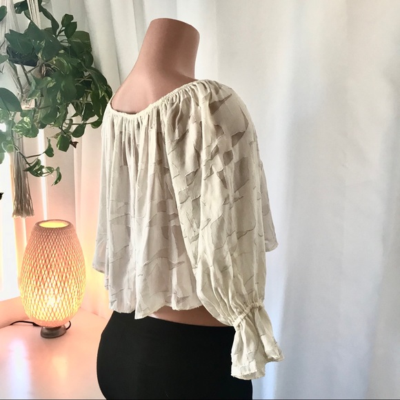 Stone Cold Fox cropped silk peasant top one size - Picture 4 of 7